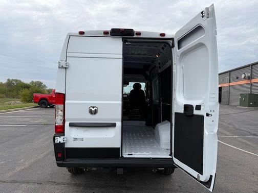 2025 RAM ProMaster 2500 Tradesman