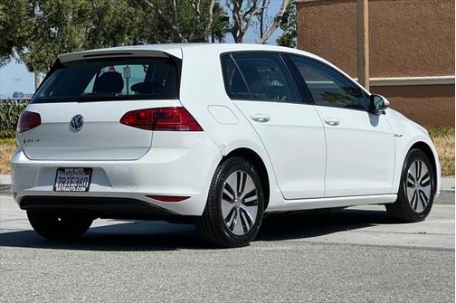 2016 Volkswagen e-Golf SE