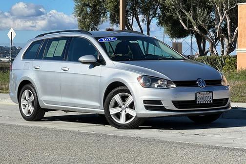 2015 Volkswagen Golf SportWagen TDI S 4-Door