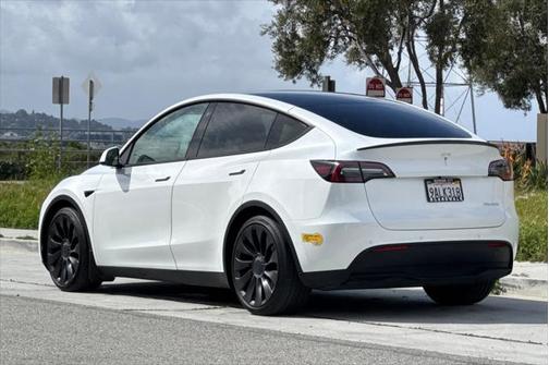 2022 Tesla Model Y Performance Dual Motor All-Wheel Drive