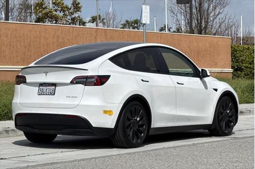 2022 Tesla Model Y Performance Dual Motor All-Wheel Drive