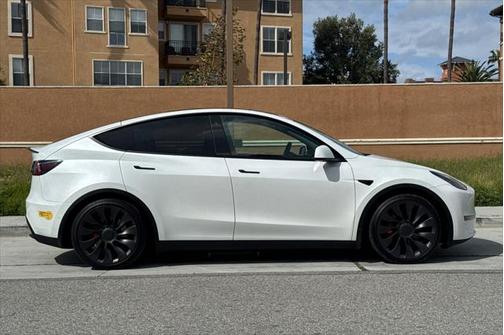 2022 Tesla Model Y Performance Dual Motor All-Wheel Drive