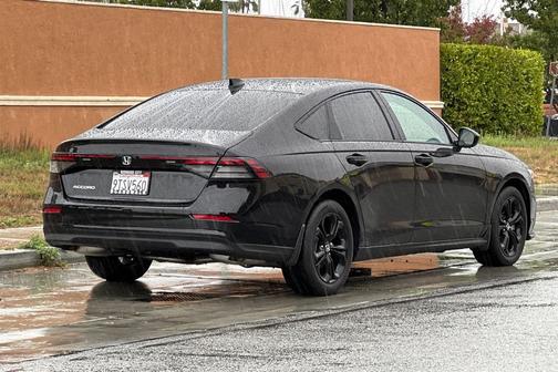 2025 Honda Accord Sport SE 1.5T