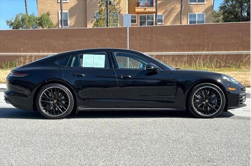 2021 Porsche Panamera 4