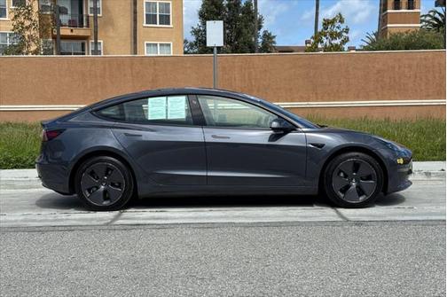 2023 Tesla Model 3 Standard Range