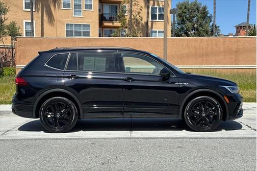 2022 Volkswagen Tiguan 2.0T SE R-Line Black 4MOTION