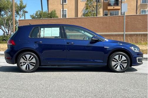 2019 Volkswagen e-Golf SE