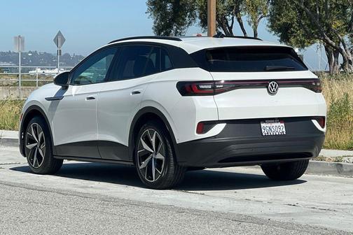 Opal White Pearl 2023 Volkswagen ID.4 Pro S