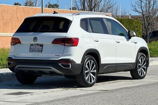 2023 Volkswagen Taos 1.5T SE