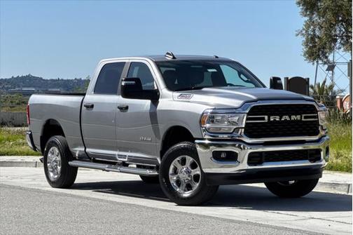 2024 RAM 2500 Big Horn Crew Cab 4x4 6'4' Box