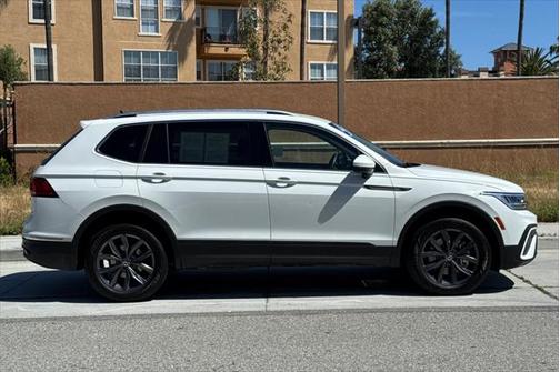 2022 Volkswagen Tiguan 2.0T SE 4MOTION