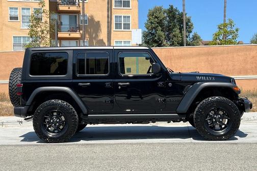 2025 Jeep Wrangler Willys