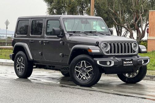 2026 Jeep Wrangler 4-Door Sahara 4x4