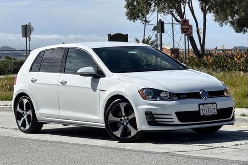 2016 Volkswagen Golf GTI 2.0T S 4-Door