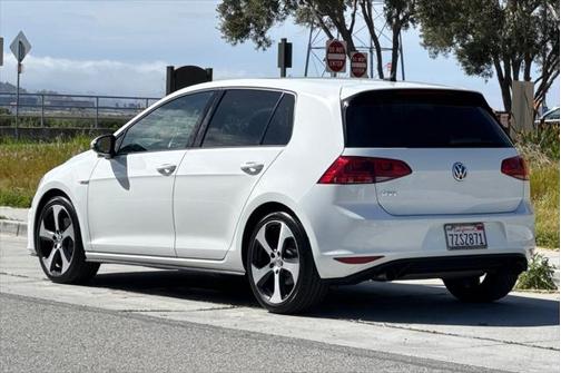 2016 Volkswagen Golf GTI 2.0T S 4-Door