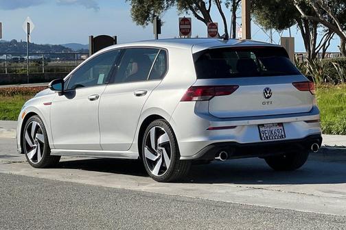 2023 Volkswagen Golf GTI 2.0T S DSG