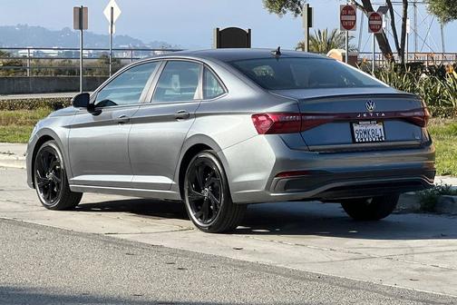 2025 Volkswagen Jetta 1.5T SE