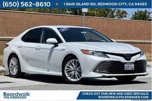 2019 Toyota Camry Hybrid XLE