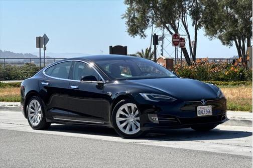 2017 Tesla Model S 90D