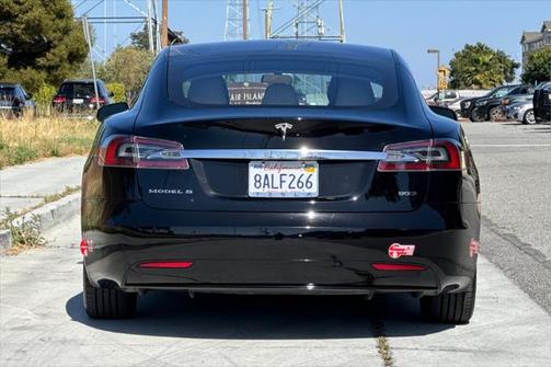 2017 Tesla Model S 90D