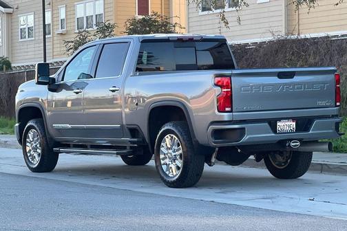 2025 Chevrolet Silverado 2500 High Country