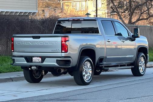 2025 Chevrolet Silverado 2500 High Country