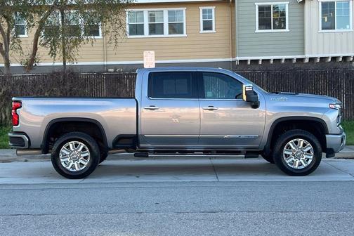2025 Chevrolet Silverado 2500 High Country