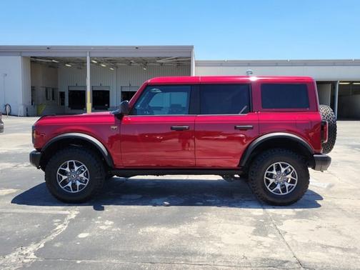 RUBY RED MET TNTD CLEARCOAT 2025 Ford Bronco BADLANDS