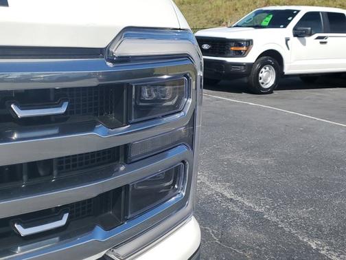 2024 Ford F-350 PLATINUM