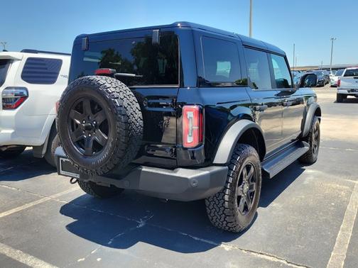 SHADOW BLACK 2025 Ford Bronco OUTER BANKS