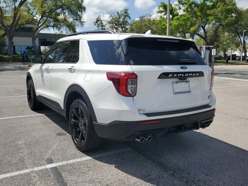 2023 Ford Explorer ST