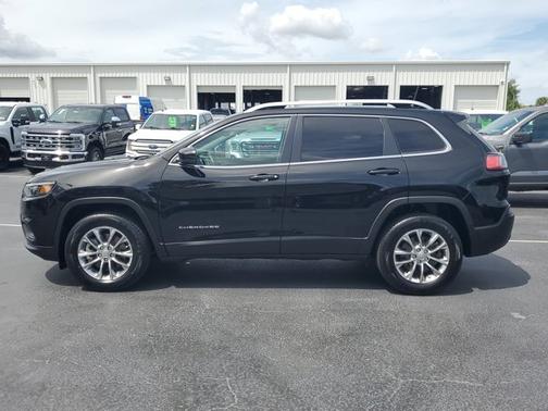 2021 Jeep Cherokee LATITUDE PLUS