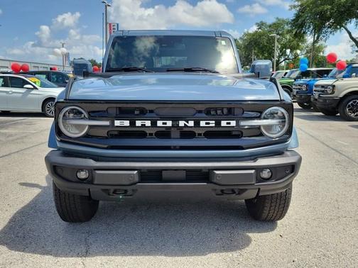 AZURE GRAY MET TRI-COAT 2025 Ford Bronco OUTER BANKS