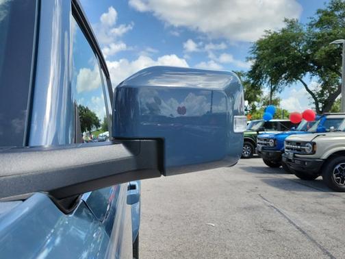 AZURE GRAY MET TRI-COAT 2025 Ford Bronco OUTER BANKS