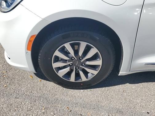 2021 Chrysler Pacifica LIMITED