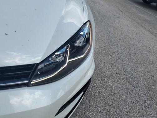 2019 Volkswagen Golf R 2.0T W/DCC & NAVIGATION