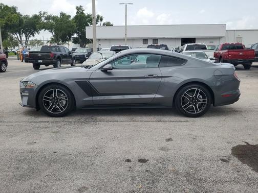 2022 Ford Mustang ECOBOOST PREMIUM