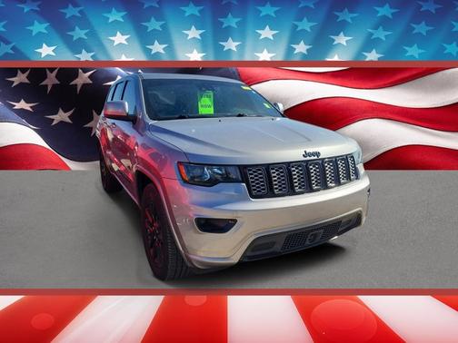 Billet Silver Clearcoat Metallic 2020 Jeep Grand Cherokee LAREDO SUV