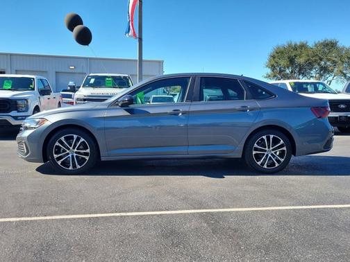 2023 Volkswagen Jetta 1.5T SPORT