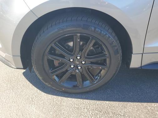 2021 Ford Edge ST-LINE