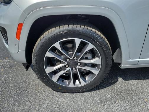 2022 Jeep Grand Cherokee OVERLAND