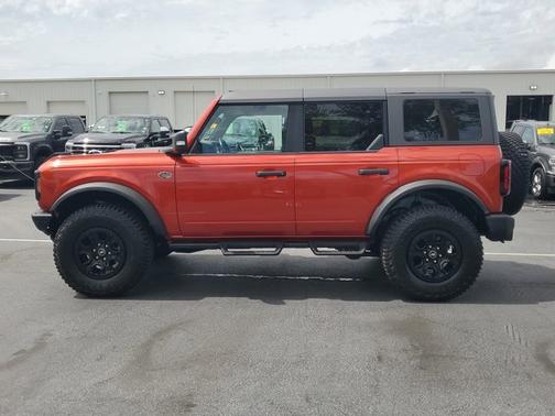 2024 Ford Bronco WILDTRAK