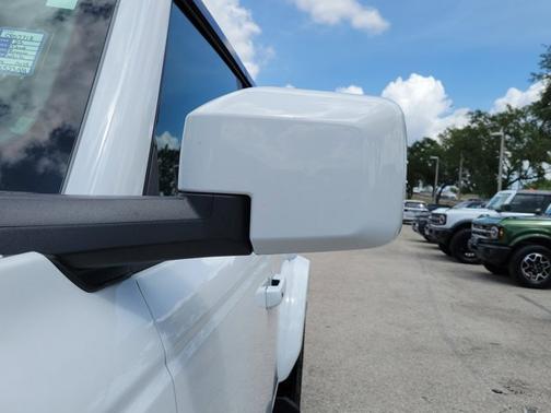 OXFORD WHITE 2025 Ford Bronco OUTER BANKS