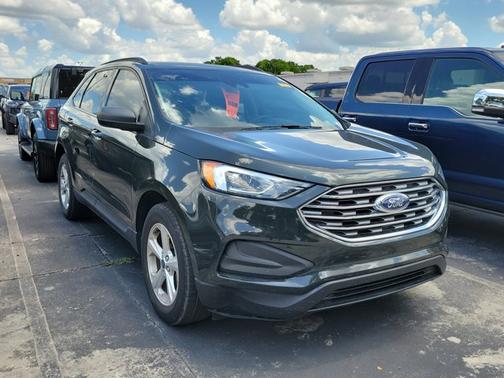 FORGED GREEN 2022 Ford Edge SE