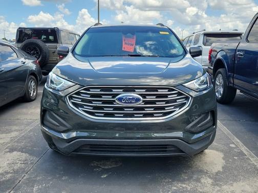 FORGED GREEN 2022 Ford Edge SE
