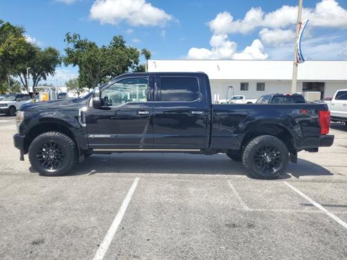 2022 Ford F-250 PLATINUM