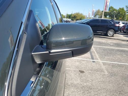 FORGED GREEN 2023 Ford Edge SEL