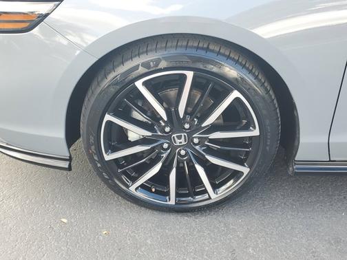 2024 Honda Accord TOURING