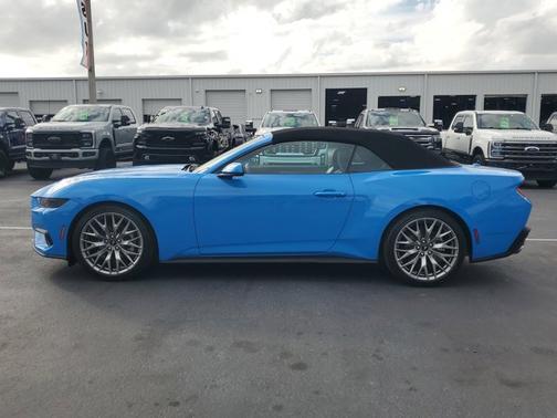 2025 Ford Mustang ECOBOOST PREMIUM