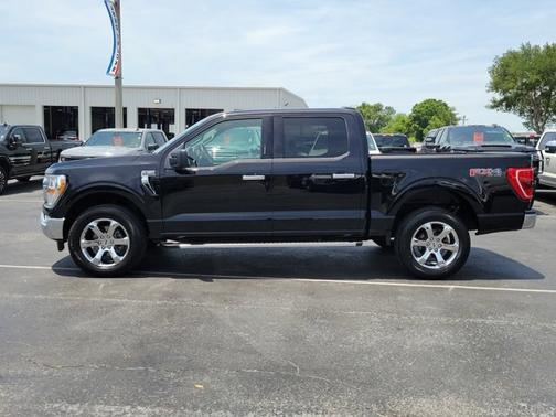 AGATE BLACK METALLIC 2023 Ford F-150 XLT